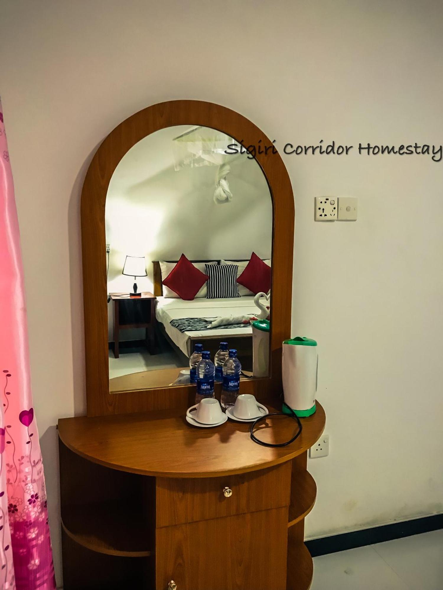 Sigiri Corridor Home Stay Sigiriya Rum bild